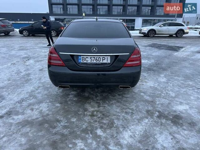 Чорний Мерседес С Клас, об'ємом двигуна 3 л та пробігом 450 тис. км за 19900 $, фото 3 на Automoto.ua