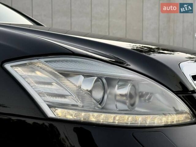 Чорний Мерседес С Клас, об'ємом двигуна 3 л та пробігом 211 тис. км за 23400 $, фото 23 на Automoto.ua