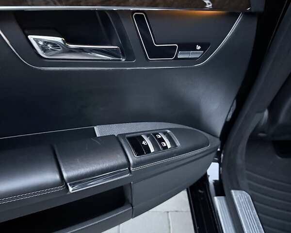 Черный Мерседес С Класс, объемом двигателя 3 л и пробегом 279 тыс. км за 17700 $, фото 13 на Automoto.ua