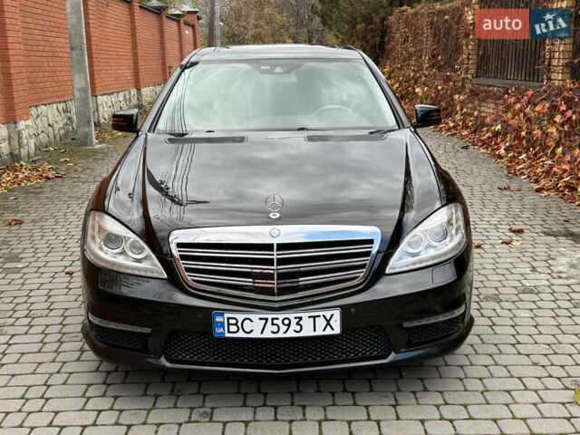 Черный Мерседес С Класс, объемом двигателя 4.66 л и пробегом 180 тыс. км за 15250 $, фото 4 на Automoto.ua