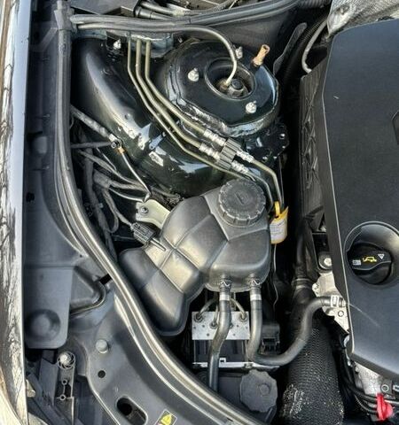 Черный Мерседес С Класс, объемом двигателя 2.99 л и пробегом 375 тыс. км за 16300 $, фото 21 на Automoto.ua