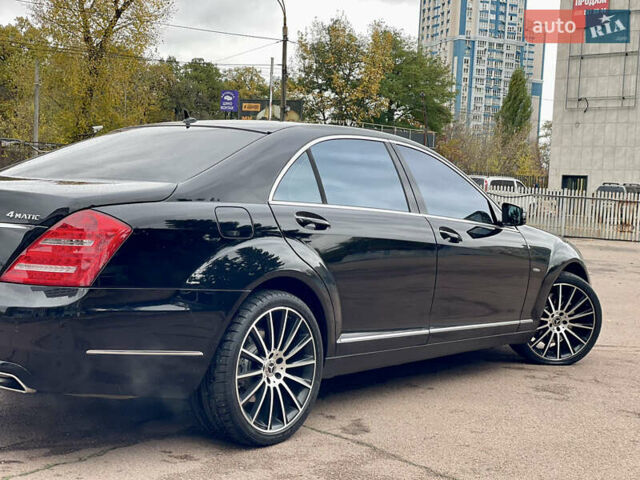 Мерседес С Клас 2011 у Києві на Automoto.ua Чорний Мерседес С Клас, об'ємом двигуна 4.66 л та пробігом 290 тис. км за 11995 $, фото 12 на Automoto.ua