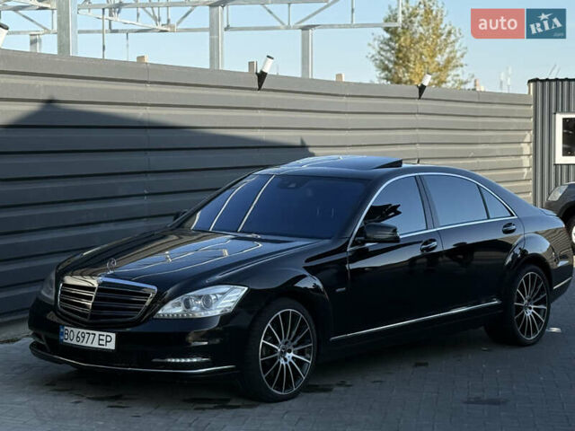 Чорний Мерседес С Клас, об'ємом двигуна 4.7 л та пробігом 290 тис. км за 17000 $, фото 5 на Automoto.ua