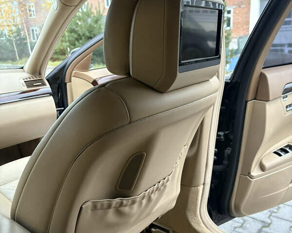 Черный Мерседес С Класс, объемом двигателя 5.5 л и пробегом 150 тыс. км за 17999 $, фото 34 на Automoto.ua