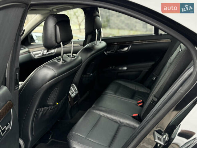 Черный Мерседес С Класс, объемом двигателя 3 л и пробегом 360 тыс. км за 17999 $, фото 26 на Automoto.ua