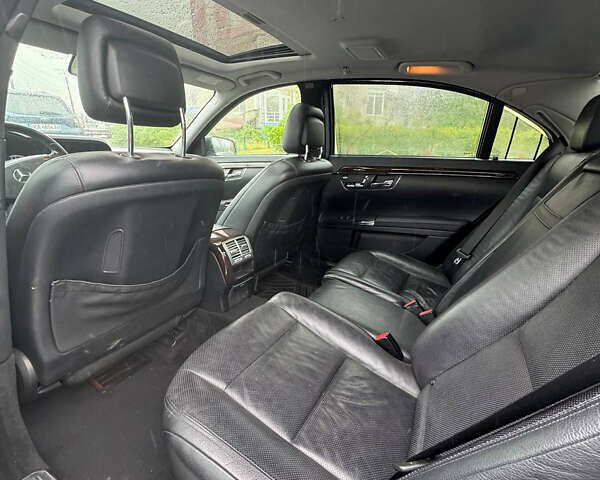 Черный Мерседес С Класс, объемом двигателя 2.1 л и пробегом 300 тыс. км за 13900 $, фото 10 на Automoto.ua