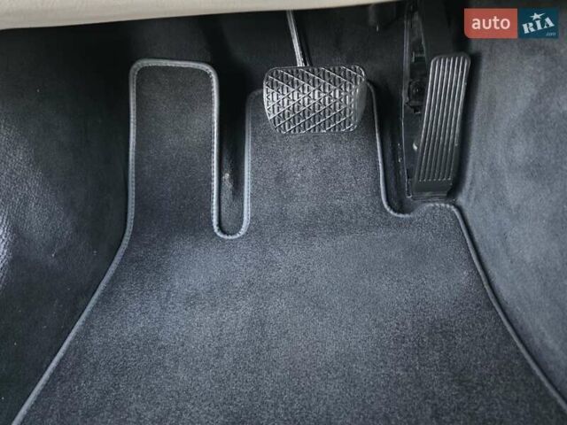 Черный Мерседес С Класс, объемом двигателя 2.14 л и пробегом 212 тыс. км за 18700 $, фото 44 на Automoto.ua