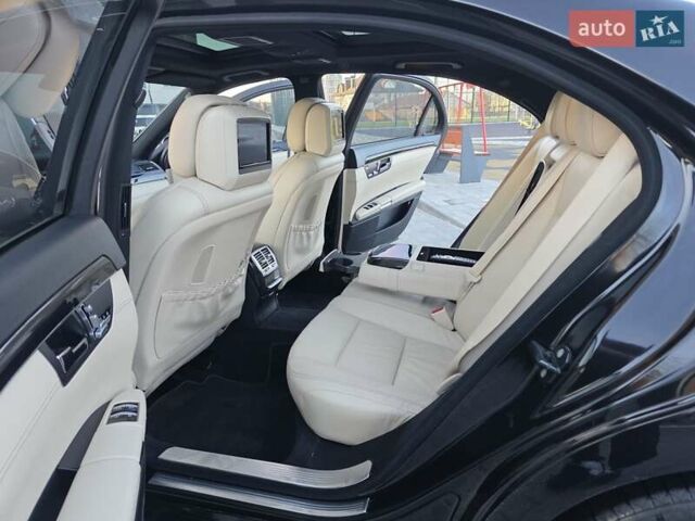 Черный Мерседес С Класс, объемом двигателя 4.7 л и пробегом 218 тыс. км за 17999 $, фото 62 на Automoto.ua