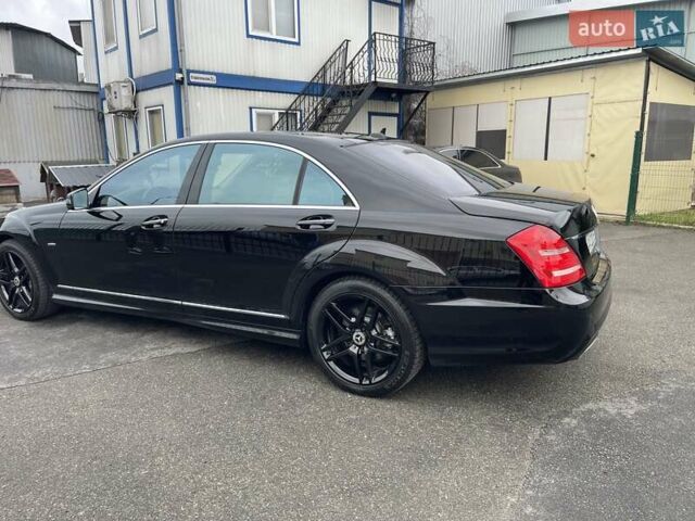 Черный Мерседес С Класс, объемом двигателя 3 л и пробегом 280 тыс. км за 19999 $, фото 32 на Automoto.ua