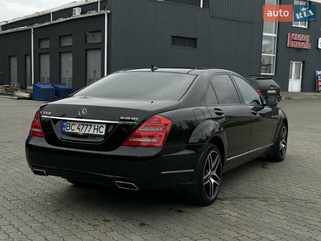 Черный Мерседес С Класс, объемом двигателя 2.99 л и пробегом 320 тыс. км за 21500 $, фото 12 на Automoto.ua