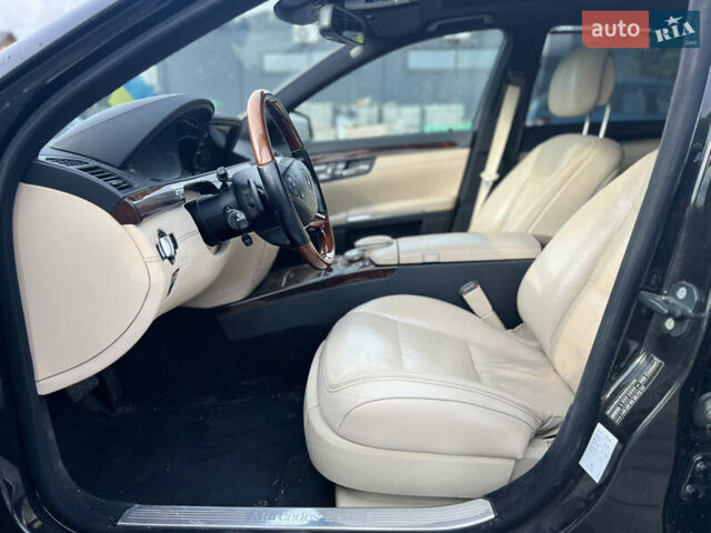 Черный Мерседес С Класс, объемом двигателя 3 л и пробегом 285 тыс. км за 18499 $, фото 19 на Automoto.ua