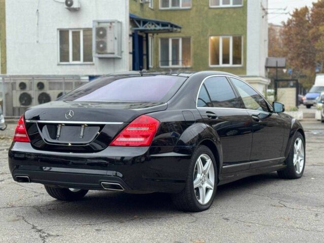 Черный Мерседес С Класс, объемом двигателя 4.7 л и пробегом 170 тыс. км за 13900 $, фото 5 на Automoto.ua