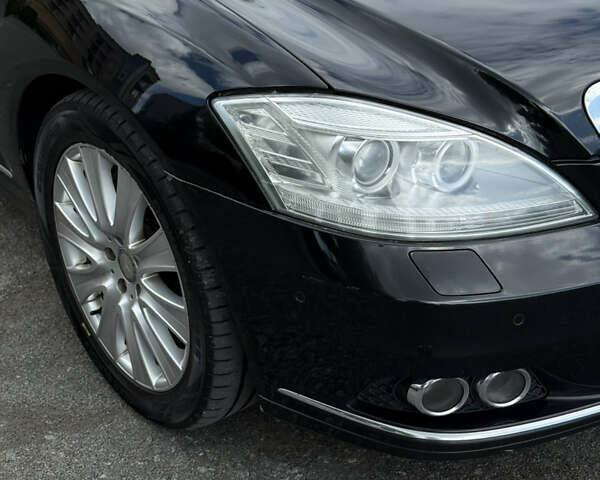 Чорний Мерседес С Клас, об'ємом двигуна 4.7 л та пробігом 212 тис. км за 16200 $, фото 5 на Automoto.ua