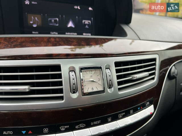 Чорний Мерседес С Клас, об'ємом двигуна 2.99 л та пробігом 258 тис. км за 18000 $, фото 27 на Automoto.ua