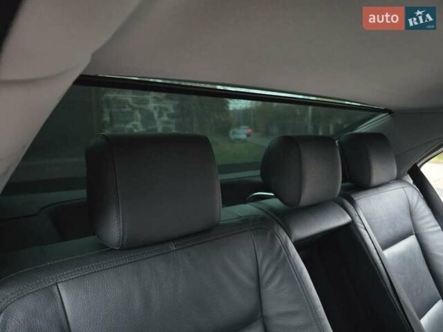 Черный Мерседес С Класс, объемом двигателя 3.5 л и пробегом 188 тыс. км за 14999 $, фото 31 на Automoto.ua