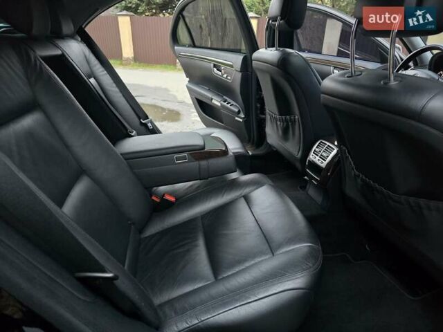 Черный Мерседес С Класс, объемом двигателя 3.5 л и пробегом 188 тыс. км за 14999 $, фото 32 на Automoto.ua