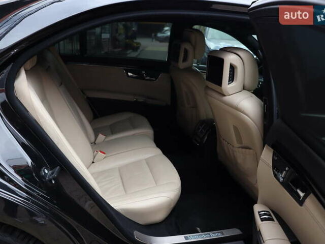 Черный Мерседес С Класс, объемом двигателя 4.7 л и пробегом 179 тыс. км за 17900 $, фото 40 на Automoto.ua