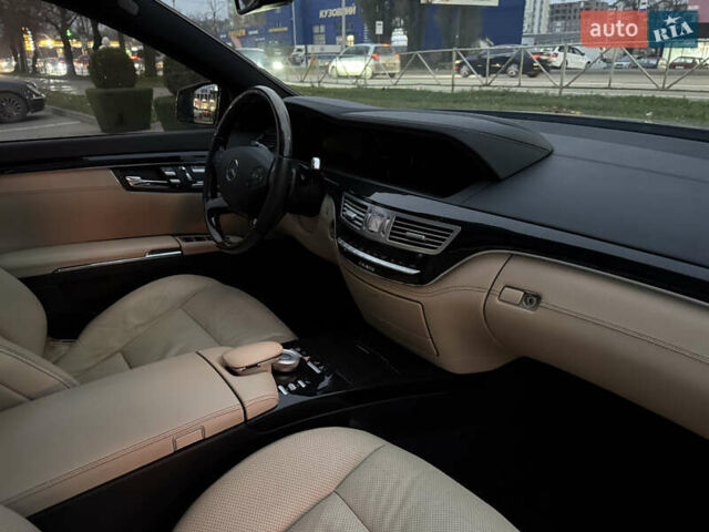Черный Мерседес С Класс, объемом двигателя 4.7 л и пробегом 218 тыс. км за 14999 $, фото 58 на Automoto.ua