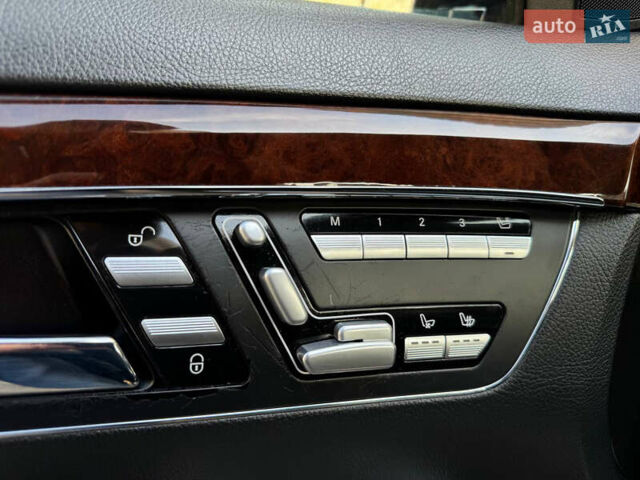 Чорний Мерседес С Клас, об'ємом двигуна 4.66 л та пробігом 221 тис. км за 15900 $, фото 16 на Automoto.ua