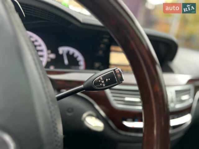 Чорний Мерседес С Клас, об'ємом двигуна 2.99 л та пробігом 258 тис. км за 18000 $, фото 20 на Automoto.ua