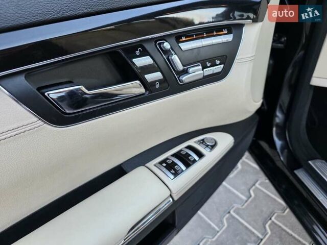 Черный Мерседес С Класс, объемом двигателя 4.7 л и пробегом 218 тыс. км за 17999 $, фото 44 на Automoto.ua