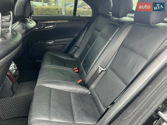 Чорний Мерседес С Клас, об'ємом двигуна 2.99 л та пробігом 258 тис. км за 18000 $, фото 34 на Automoto.ua