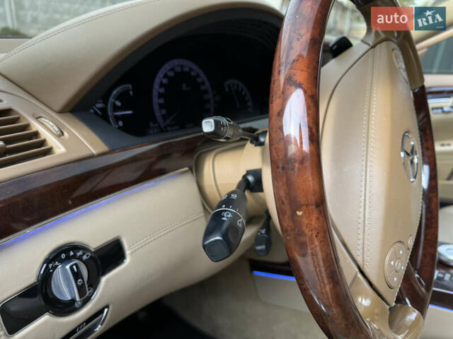 Мерседес С Класс 2012 в Киеве на Automoto.ua Черный Мерседес С Класс, объемом двигателя 4.66 л и пробегом 256 тыс. км за 21500 $, фото 14 на Automoto.ua