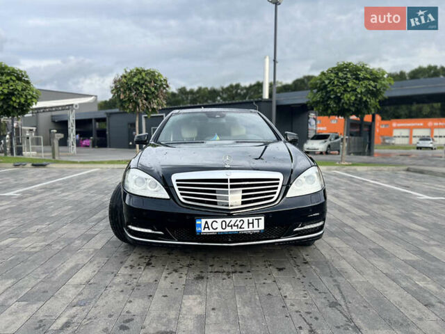 Черный Мерседес С Класс, объемом двигателя 3 л и пробегом 285 тыс. км за 18499 $, фото 8 на Automoto.ua