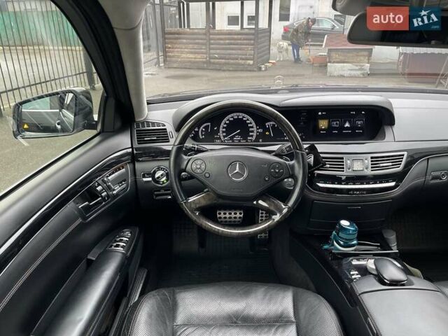 Черный Мерседес С Класс, объемом двигателя 3 л и пробегом 280 тыс. км за 19999 $, фото 15 на Automoto.ua