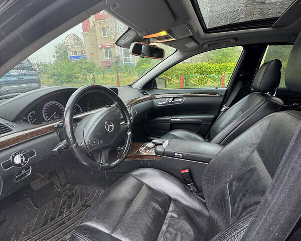 Черный Мерседес С Класс, объемом двигателя 2.1 л и пробегом 300 тыс. км за 13900 $, фото 12 на Automoto.ua