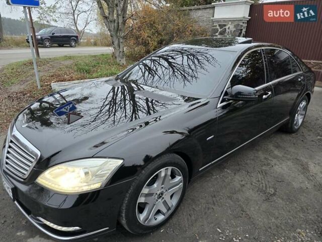 Черный Мерседес С Класс, объемом двигателя 3.5 л и пробегом 188 тыс. км за 14999 $, фото 56 на Automoto.ua