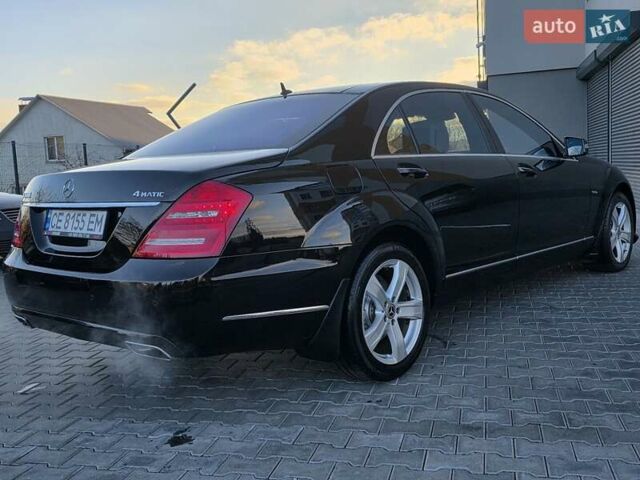 Черный Мерседес С Класс, объемом двигателя 4.7 л и пробегом 218 тыс. км за 17999 $, фото 17 на Automoto.ua