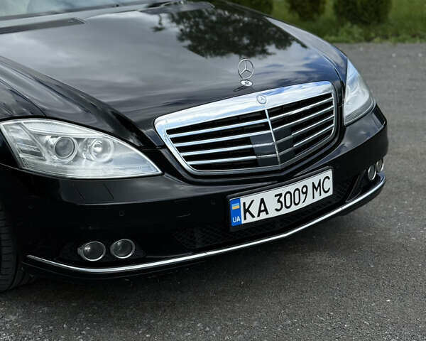 Чорний Мерседес С Клас, об'ємом двигуна 4.7 л та пробігом 212 тис. км за 16200 $, фото 4 на Automoto.ua