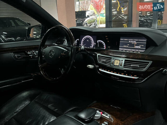 Чорний Мерседес С Клас, об'ємом двигуна 2.99 л та пробігом 258 тис. км за 19500 $, фото 47 на Automoto.ua