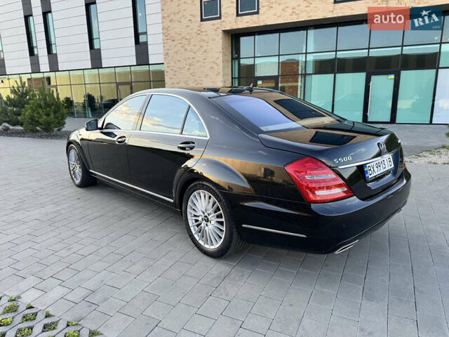 Черный Мерседес С Класс, объемом двигателя 4.7 л и пробегом 208 тыс. км за 23000 $, фото 2 на Automoto.ua
