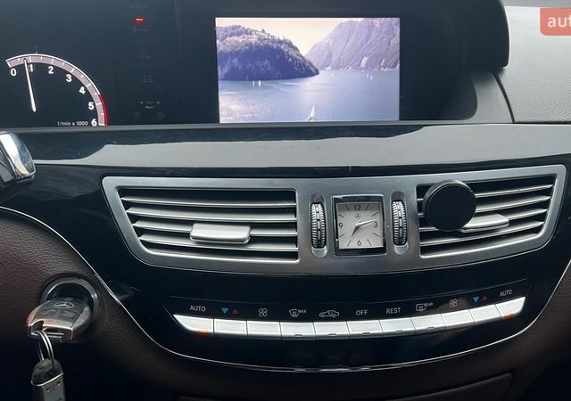 Чорний Мерседес С Клас, об'ємом двигуна 2.2 л та пробігом 280 тис. км за 17800 $, фото 22 на Automoto.ua