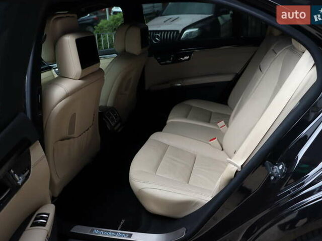 Черный Мерседес С Класс, объемом двигателя 4.7 л и пробегом 179 тыс. км за 17900 $, фото 34 на Automoto.ua