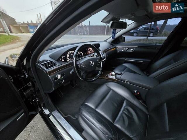 Черный Мерседес С Класс, объемом двигателя 3.5 л и пробегом 188 тыс. км за 14999 $, фото 40 на Automoto.ua