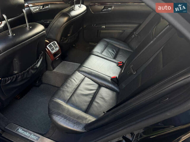 Чорний Мерседес С Клас, об'ємом двигуна 4.66 л та пробігом 221 тис. км за 15900 $, фото 25 на Automoto.ua