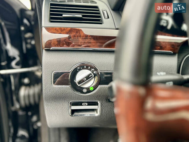 Чорний Мерседес С Клас, об'ємом двигуна 2.99 л та пробігом 258 тис. км за 18000 $, фото 19 на Automoto.ua