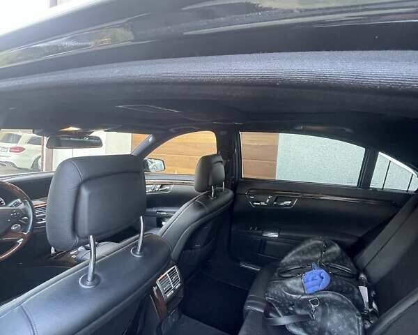 Чорний Мерседес С Клас, об'ємом двигуна 3 л та пробігом 180 тис. км за 26000 $, фото 10 на Automoto.ua