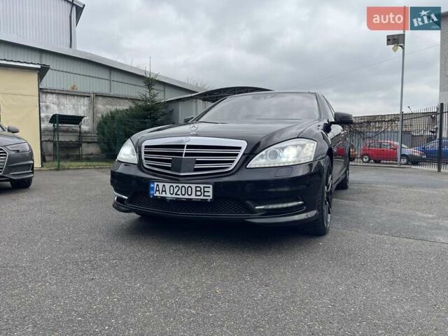 Черный Мерседес С Класс, объемом двигателя 3 л и пробегом 280 тыс. км за 19999 $, фото 24 на Automoto.ua