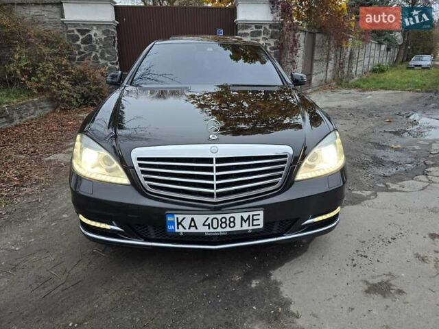 Черный Мерседес С Класс, объемом двигателя 3.5 л и пробегом 188 тыс. км за 14999 $, фото 55 на Automoto.ua