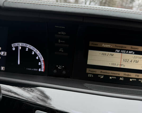 Чорний Мерседес С Клас, об'ємом двигуна 2.99 л та пробігом 286 тис. км за 22000 $, фото 22 на Automoto.ua