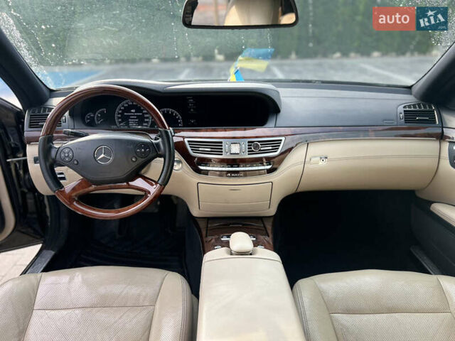 Черный Мерседес С Класс, объемом двигателя 3 л и пробегом 285 тыс. км за 18499 $, фото 37 на Automoto.ua