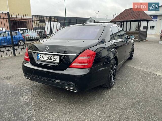 Черный Мерседес С Класс, объемом двигателя 3 л и пробегом 280 тыс. км за 19999 $, фото 29 на Automoto.ua