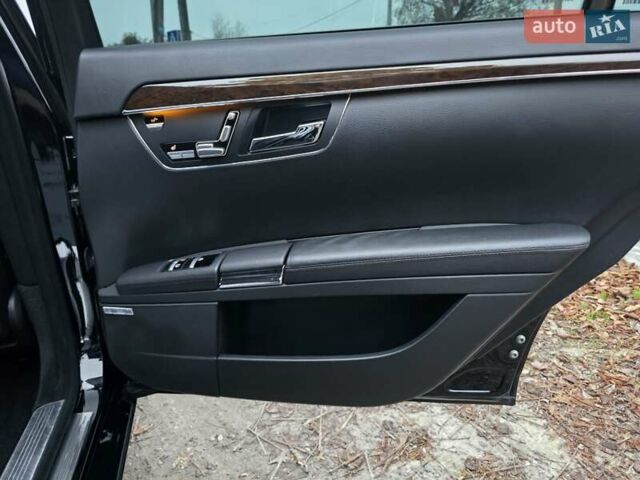 Черный Мерседес С Класс, объемом двигателя 3.5 л и пробегом 188 тыс. км за 14999 $, фото 30 на Automoto.ua