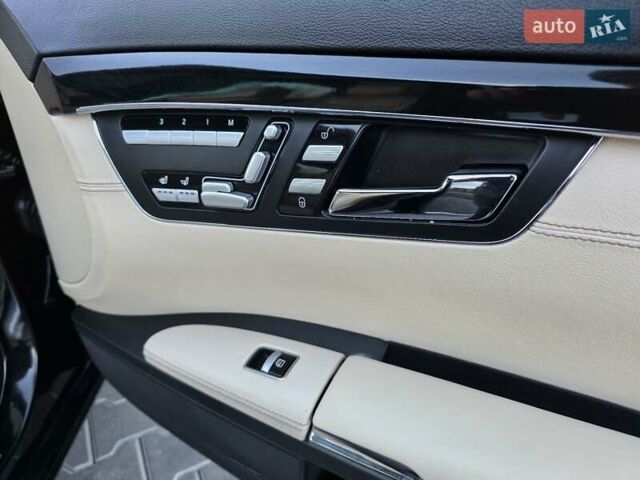 Черный Мерседес С Класс, объемом двигателя 4.7 л и пробегом 218 тыс. км за 17999 $, фото 49 на Automoto.ua