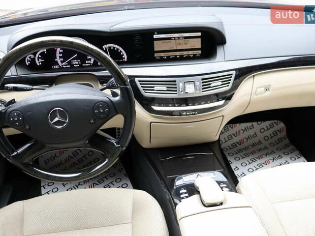Черный Мерседес С Класс, объемом двигателя 4.7 л и пробегом 179 тыс. км за 17900 $, фото 37 на Automoto.ua