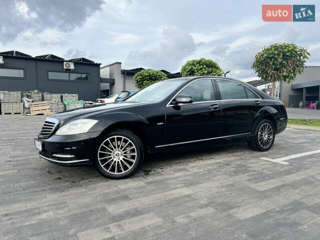 Черный Мерседес С Класс, объемом двигателя 3 л и пробегом 285 тыс. км за 18499 $, фото 6 на Automoto.ua